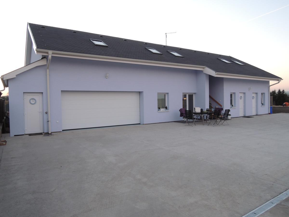 Salvo Apartment Mala Hrastice Exterior foto